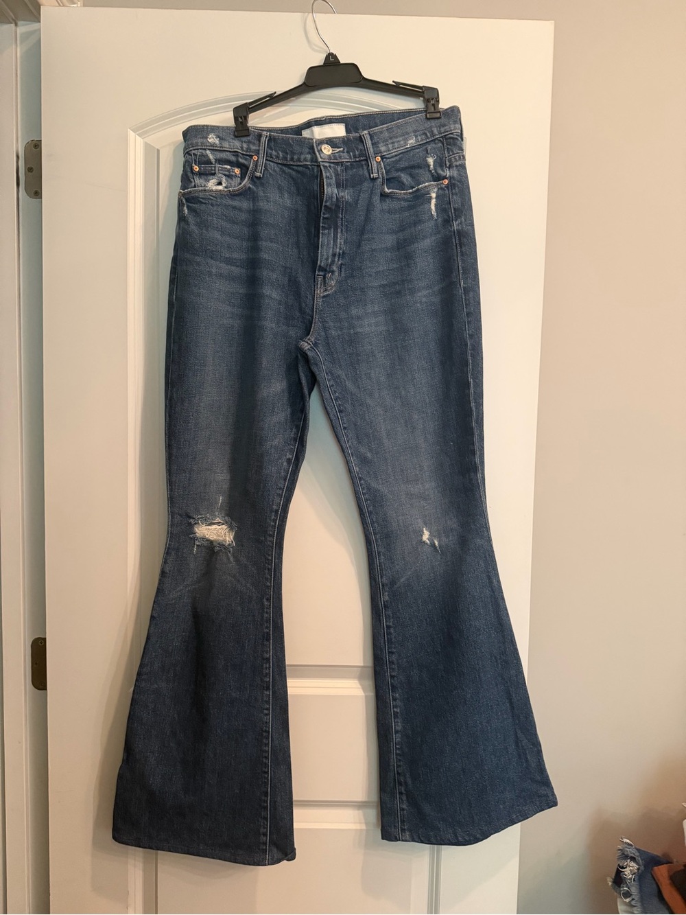 MOTHER Superior-The Super Cruiser- 32 Dark Blue Distressed Flare Jeans-EUC